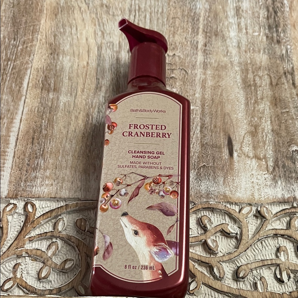 Bath & Body Works Frosted Cranberry Cleansing Gel